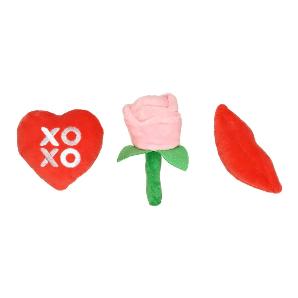 Yappy valentine plush set